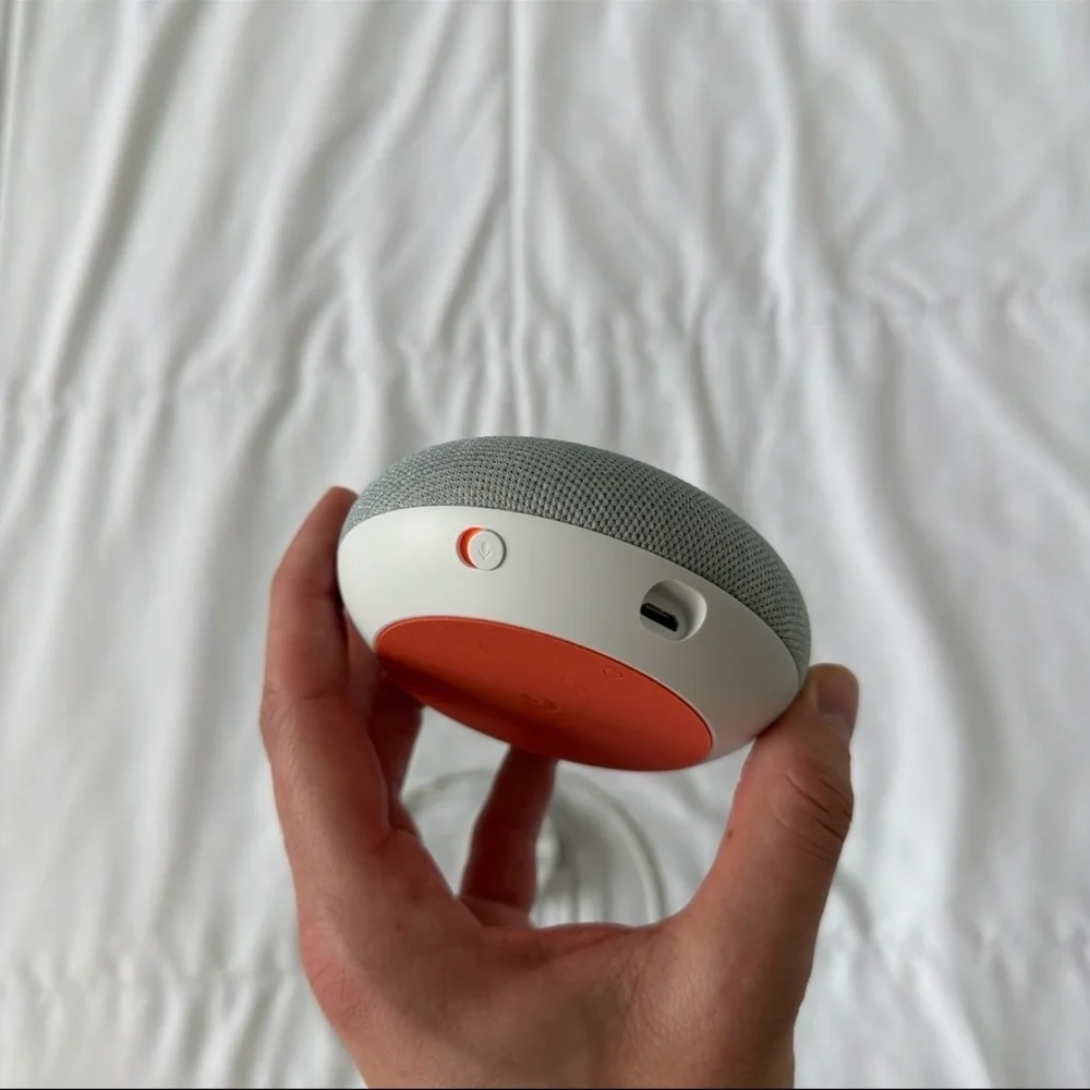 Google Home Mini Smart Speaker - Picture 3 of 4